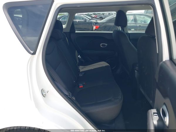 2019 KIA SOUL Base