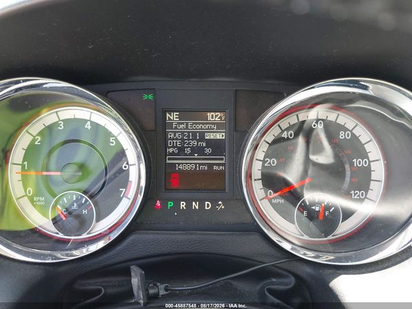 2016 DODGE GRAND CARAVAN SXT — I7