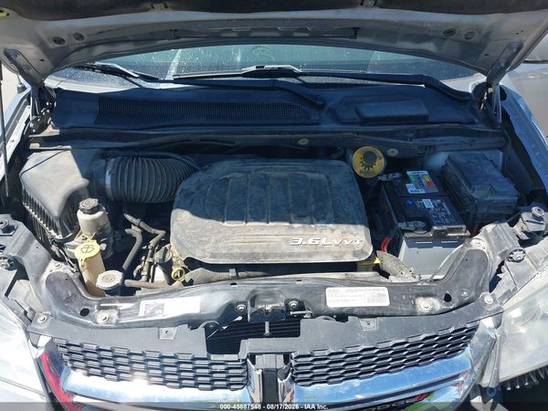 2016 DODGE GRAND CARAVAN SXT — I10