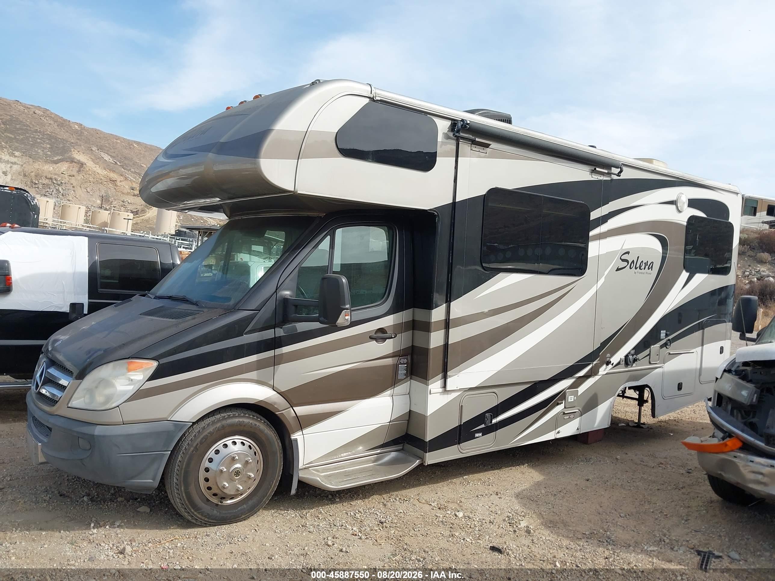 2013 MERCEDES-BENZ SPRINTER 3500 Standard Roof