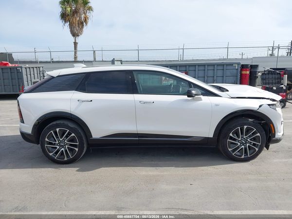 2025 CADILLAC OPTIQ SPORT 2 AWD