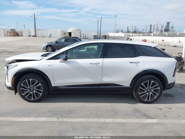 2025 CADILLAC OPTIQ