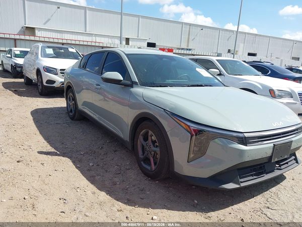 2025 KIA K4 LXS