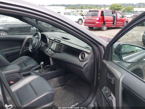 2016 TOYOTA RAV4 SE