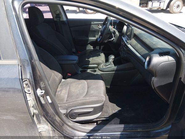2019 KIA FORTE LXS