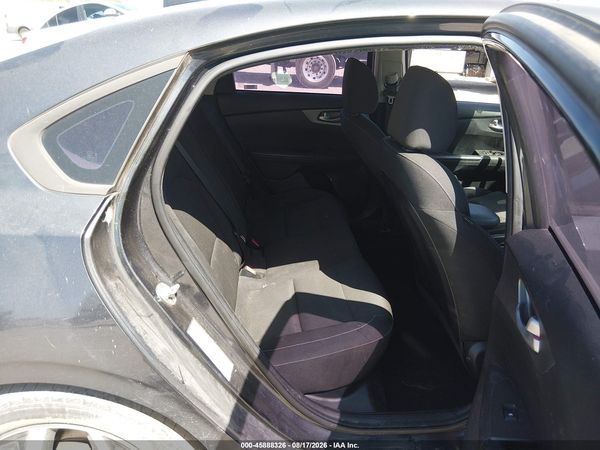2019 KIA FORTE LXS
