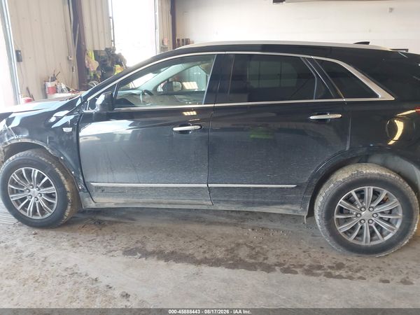 2017 CADILLAC XT5
