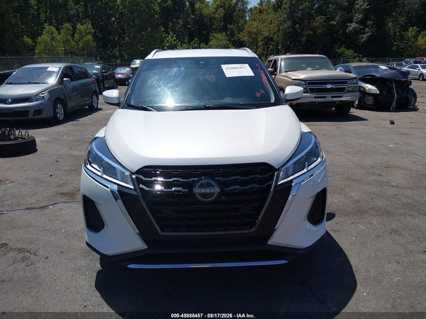 2022 NISSAN KICKS SV XTRONIC CVT