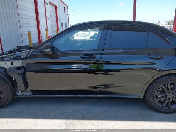 2016 MERCEDES-BENZ C 300