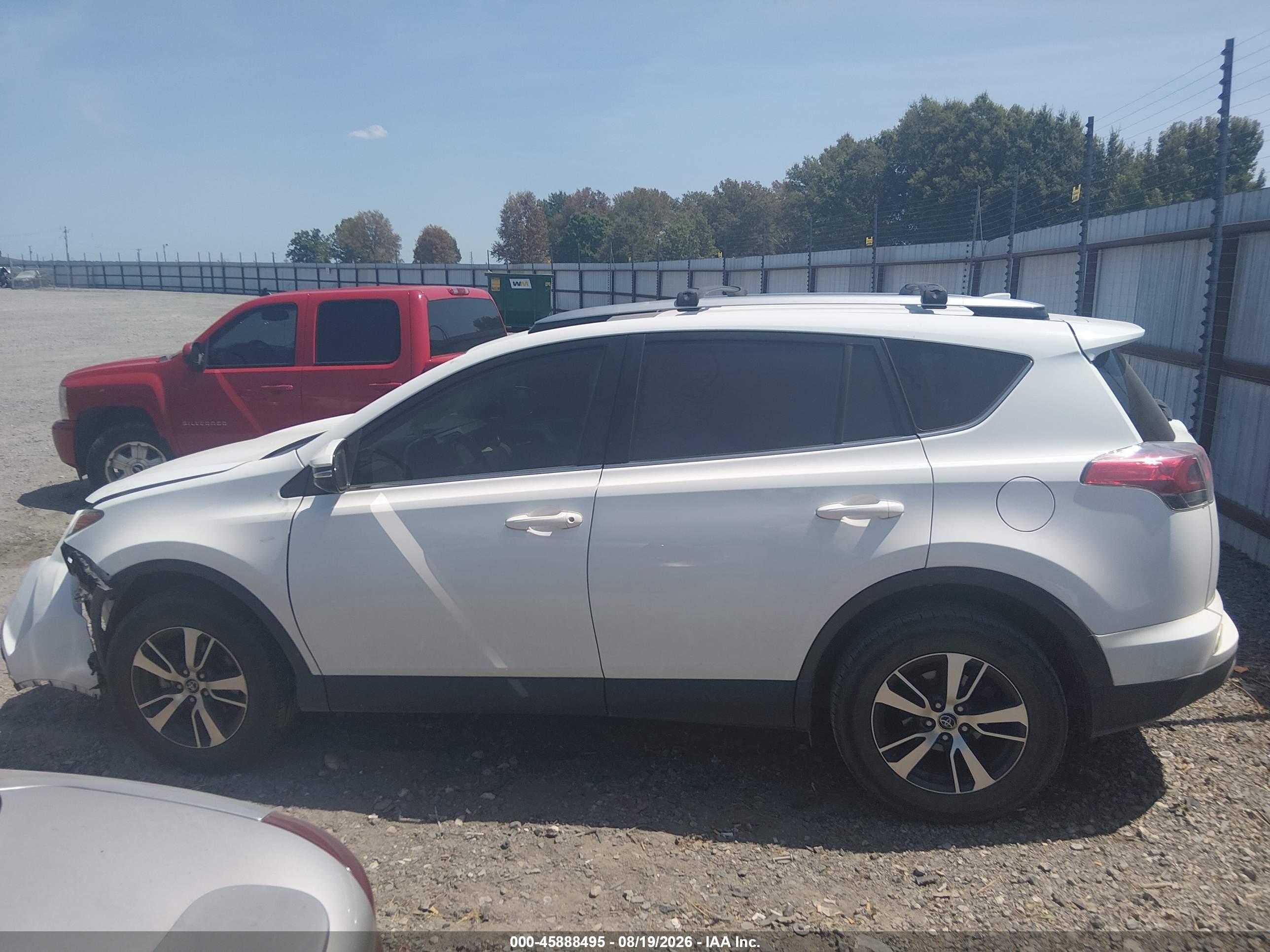 2017 TOYOTA RAV4 XLE