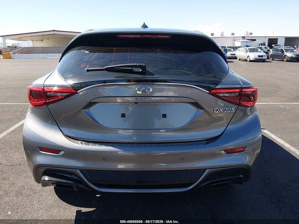 2017 INFINITI QX30 SPORT