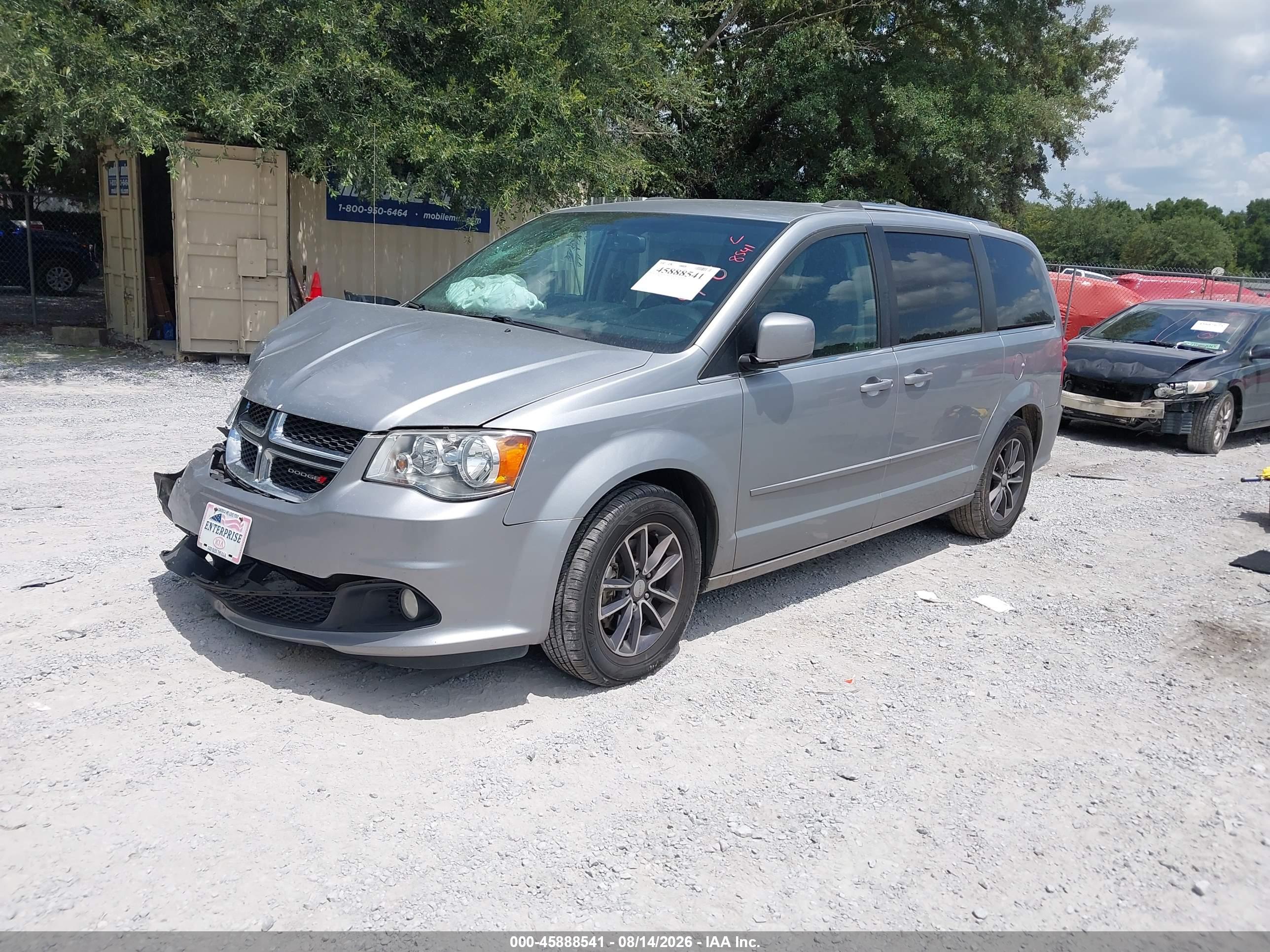 2017 DODGE GRAND CARAVAN SXT — I2