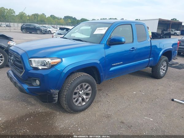 2017 TOYOTA TACOMA SR5