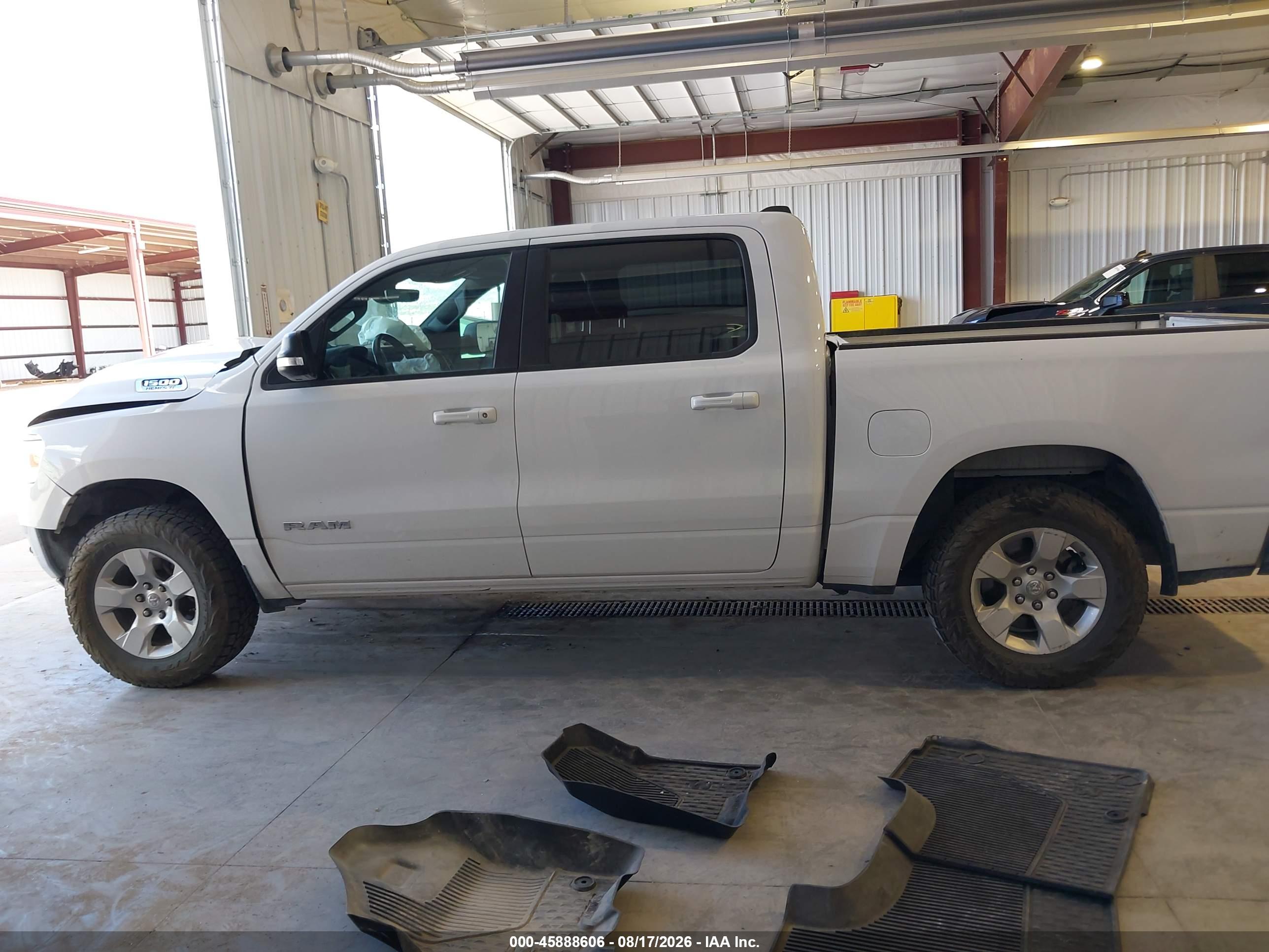 2021 RAM 1500 BIG HORN  4X4 5'7 BOX