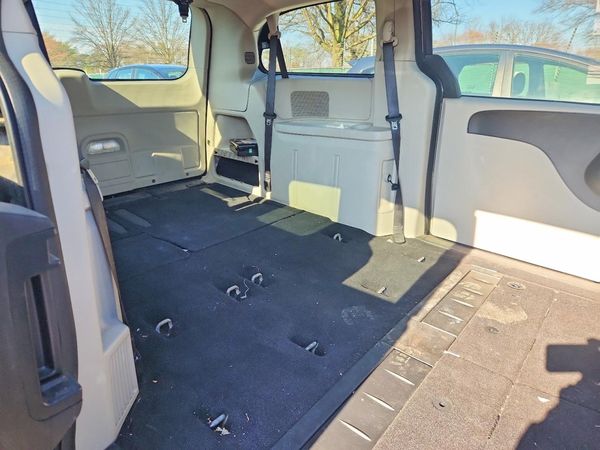 2018 DODGE GRAND CARAVAN SE