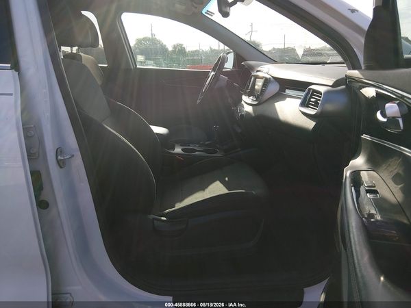 2017 KIA SORENTO 2.4L LX