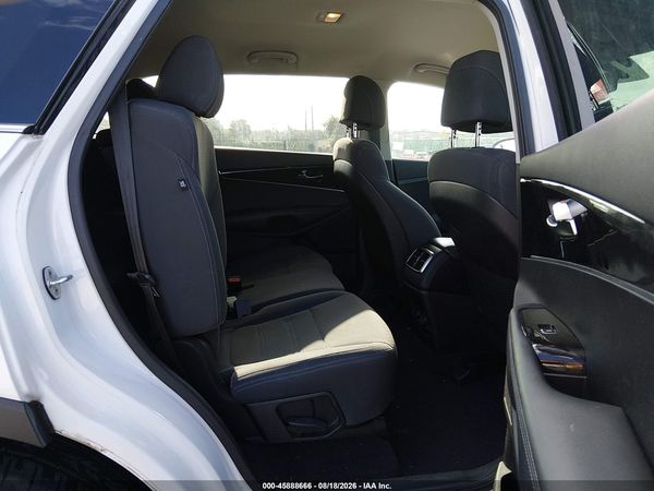2017 KIA SORENTO 2.4L LX