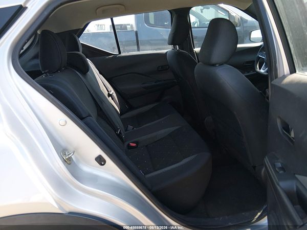 2020 NISSAN KICKS S XTRONIC CVT — I8