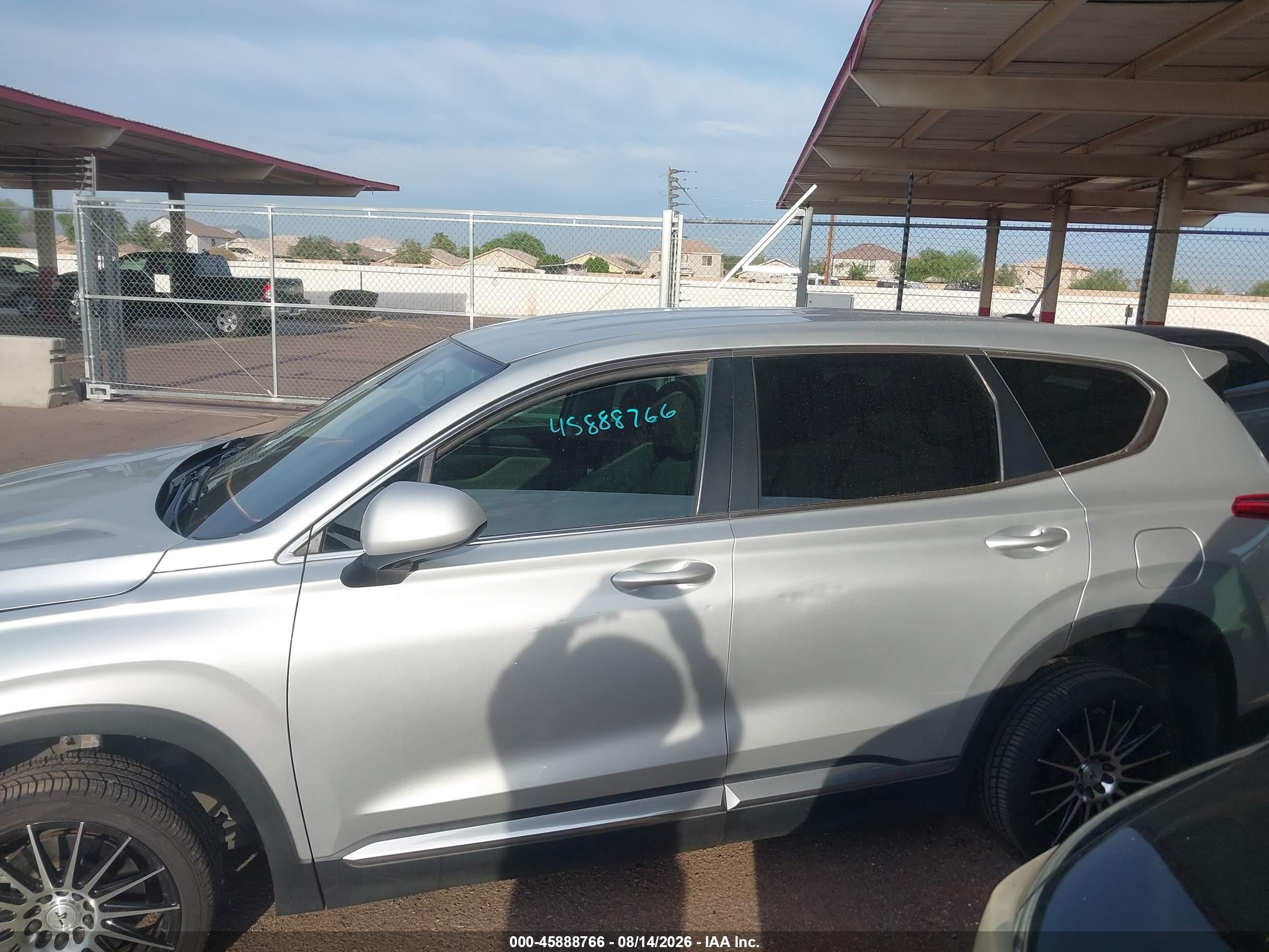 2019 HYUNDAI SANTA FE SE