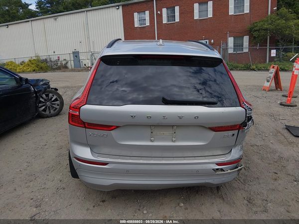 2022 VOLVO XC60 B5 MOMENTUM