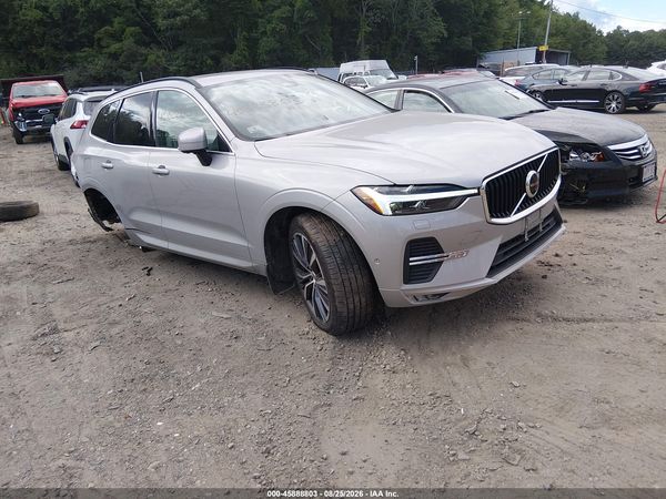 2022 VOLVO XC60 B5 MOMENTUM