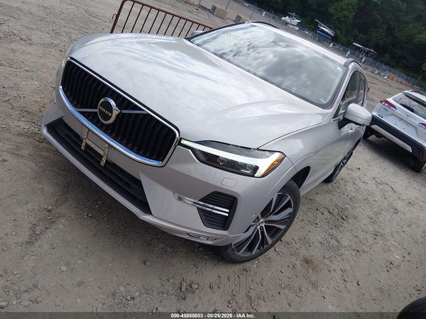 2022 VOLVO XC60 B5 MOMENTUM