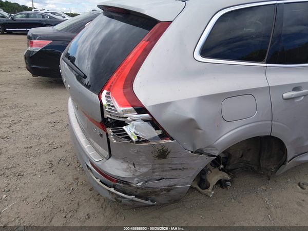 2022 VOLVO XC60 B5 MOMENTUM