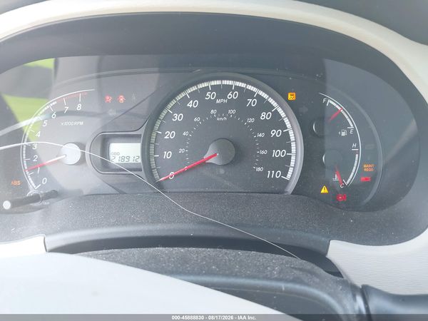 2013 TOYOTA SIENNA LE V6 8 PASSENGER