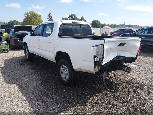 2017 TOYOTA TACOMA SR