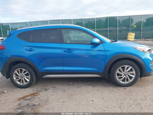 2017 HYUNDAI TUCSON SE
