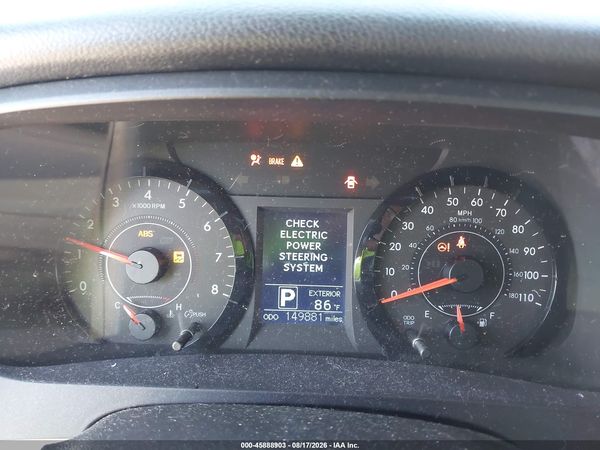 2015 TOYOTA SIENNA LE 8 PASSENGER