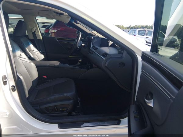 2019 LEXUS ES 300H