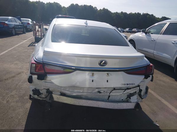 2019 LEXUS ES 300H