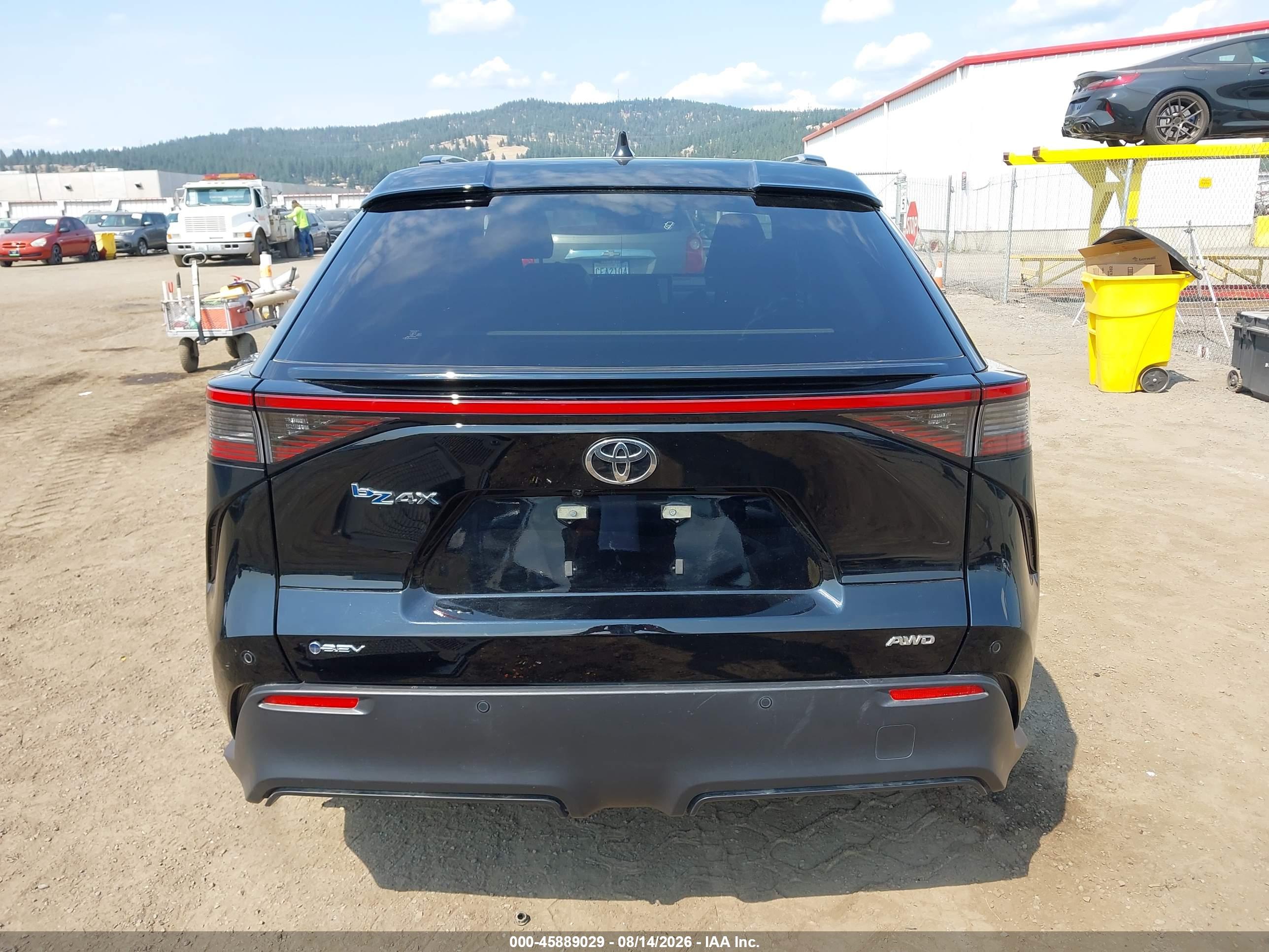 2024 TOYOTA BZ4X XLE