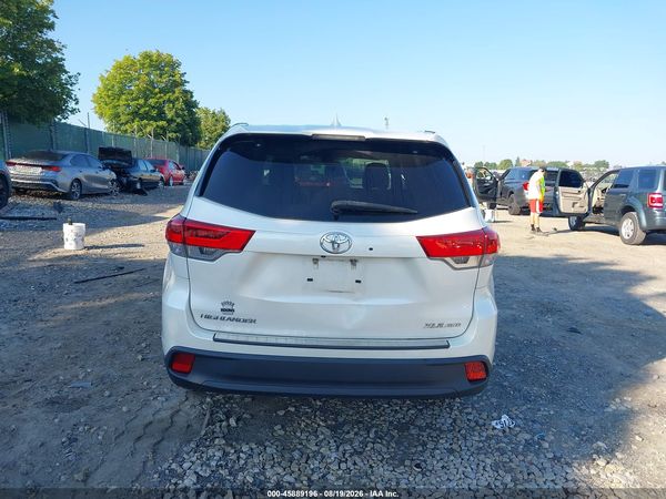 2019 TOYOTA HIGHLANDER XLE