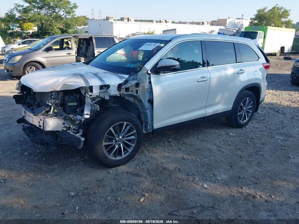 2019 TOYOTA HIGHLANDER XLE