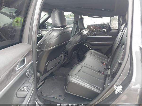 2026 JEEP GRAND CHEROKEE LIMITED 4X4 — I8