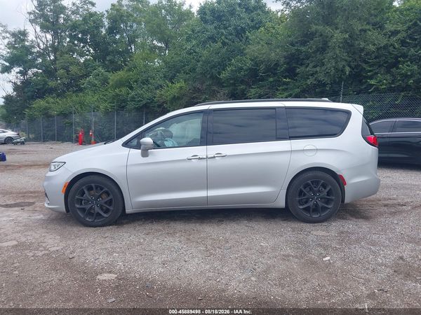 2022 CHRYSLER PACIFICA