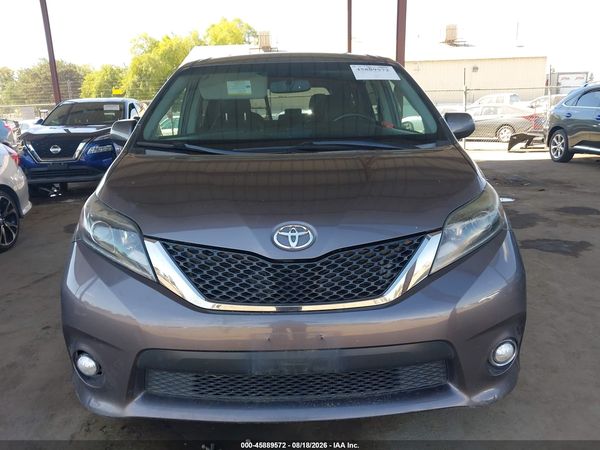 2015 TOYOTA SIENNA SE 8 PASSENGER