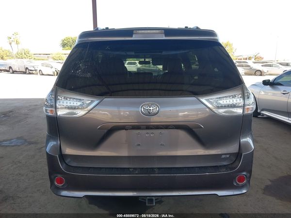 2015 TOYOTA SIENNA SE 8 PASSENGER