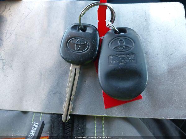 2015 TOYOTA SIENNA SE 8 PASSENGER