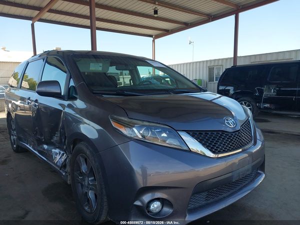 2015 TOYOTA SIENNA SE 8 PASSENGER