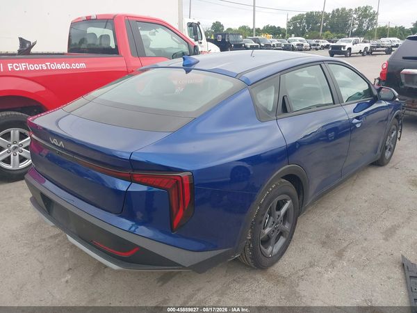 2026 KIA K4 LXS
