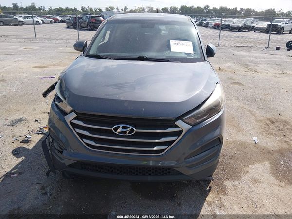 2017 HYUNDAI TUCSON SE