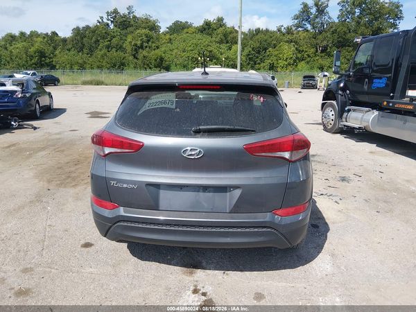 2017 HYUNDAI TUCSON SE