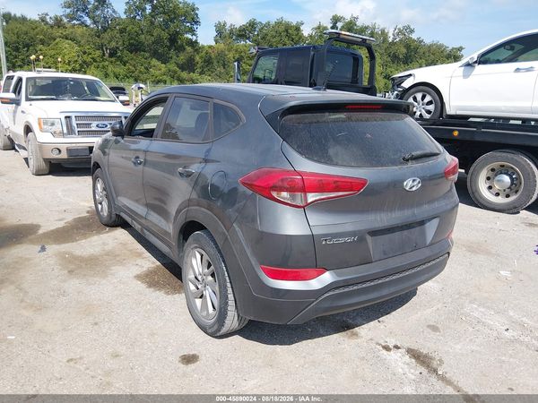 2017 HYUNDAI TUCSON SE