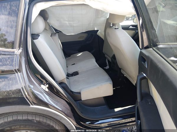 2019 VOLKSWAGEN TIGUAN 2.0T S — I8