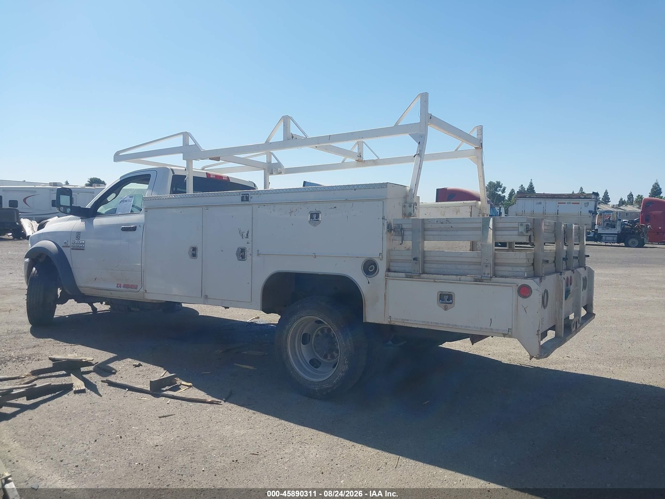 2017 RAM 4500 CHASSIS TRADESMAN/SLT
