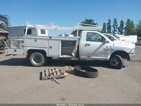 2017 RAM 4500 CHASSIS TRADESMAN/SLT