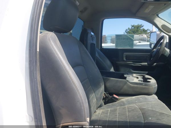 2017 RAM 4500 CHASSIS TRADESMAN/SLT
